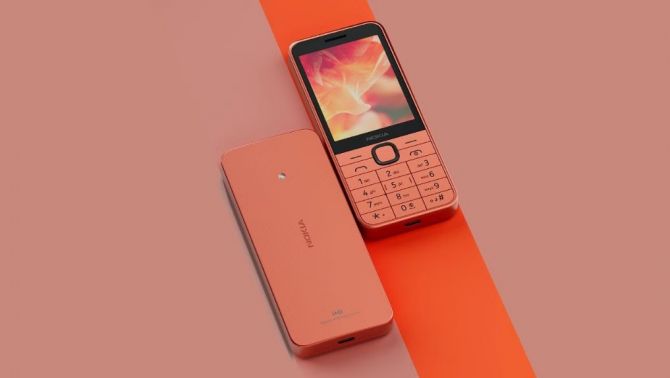 6 điện thoại cục gạch Nokia hot nhất 2024, có 4G, camera xịn, nghe nhạc lướt web chưa đầy 1 triệu