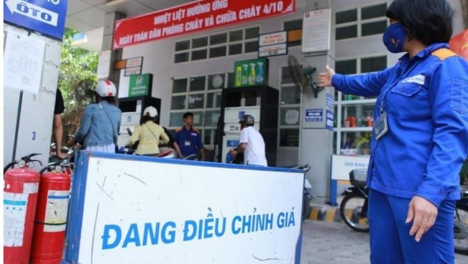 Giá xăng dầu hôm nay ngày 11/11: Tạm 'chững', RON 95 có thể vọt tăng trong tuần