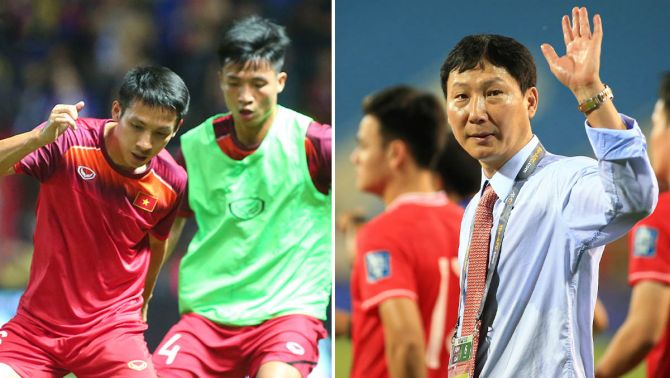 Tin bóng đá tối 23/11: HLV Kim Sang Sik nhận món quà từ FIFA; Công thần ĐT Việt Nam bất ngờ nhập viện