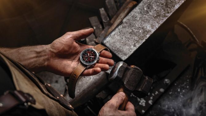 Chính thức lộ diện Garmin MARQ Adventurer (Gen 2) – Phiên bản Thép Damascus: “Kiệt tác thời gian”