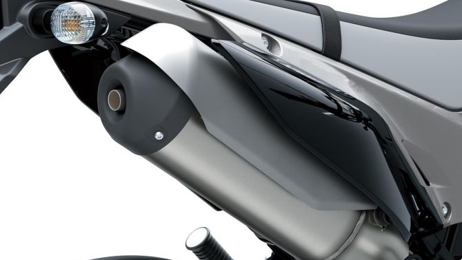 ‘Chiến binh côn tay’ 230cc mới của Nhật chính thức mở bán: Trang bị át vía Honda Winner X và Exciter