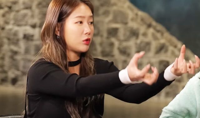 Nữ ca sĩ nổi tiếng bị ‘yêu râu xanh’ sàm sỡ ngay giữa chốn công cộng, bị ám ảnh tâm lý nhiều năm