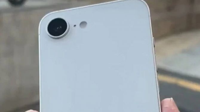 Rò rỉ rõ nét về iPhone SE 4, hứa hẹn là iPhone ngon bổ rẻ nhất lịch sử, trang bị xịn như iPhone 16