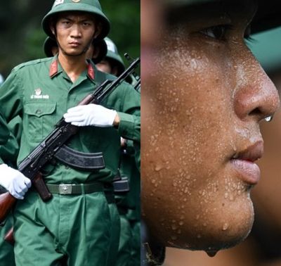 Gần 1.000 chiến sĩ, dân quân tập diễu binh dưới trời nắng gay gắt tại TP.HCM