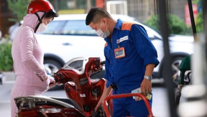 Giá xăng dầu hôm nay 18/3: Tiếp đà tăng mượt mà, dự báo sẽ bị kìm hãm do một nguyên nhân này