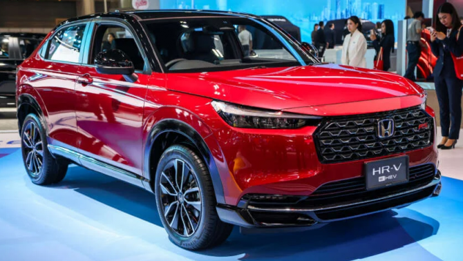 ‘So găng’ Toyota Yaris Cross, Honda HR-V 2025 hybrid cực tiết kiệm, sẵn sàng ‘lên kệ’ Việt Nam 
