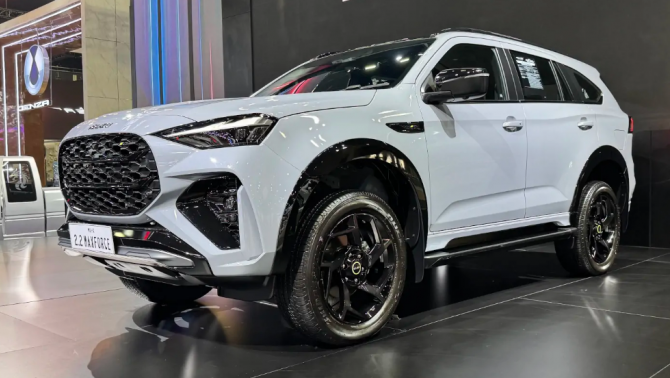 Ford Everest ‘chỉ còn là cái tên’, Isuzu mu-X 2025 ‘siêu ngầu’, đậm chất thể thao, sớm về Việt Nam