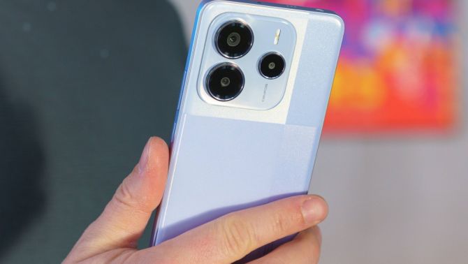 Dưới 4 triệu, chiếc smartphone này đốn tim khách Việt vì thiết kế như iPhone 16 Pro Max, đỉnh của rẻ