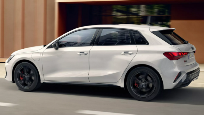 Audi tạo cơn sốt với mẫu xe điện chỉ 830 triệu đồng, ngang cỡ Audi A3, công nghệ đỉnh cao