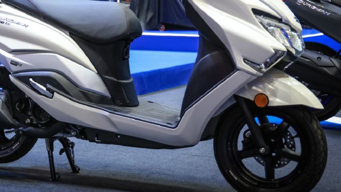 Suzuki chính thức ra mắt ‘vua xe ga’ 125cc mới giá 48 triệu đồng: Hạ đo ván Honda Vision và SH Mode