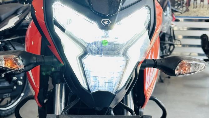 ‘Vua côn tay’ 125cc mới xịn hơn Honda Winner X và Exciter về đại lý: Có phanh ABS, giá 27 triệu đồng