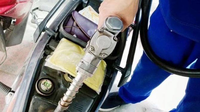 Giá xăng dầu hôm nay 29/3: Giằng co tăng - giảm, dự báo sẽ ảnh hưởng bởi lo ngại suy thoái kinh tế