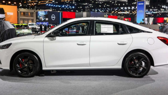 Mẫu sedan mới ra mắt ‘hạ gục’ Honda Civic, giá chỉ từ 505 triệu đồng, trang bị ‘full option’