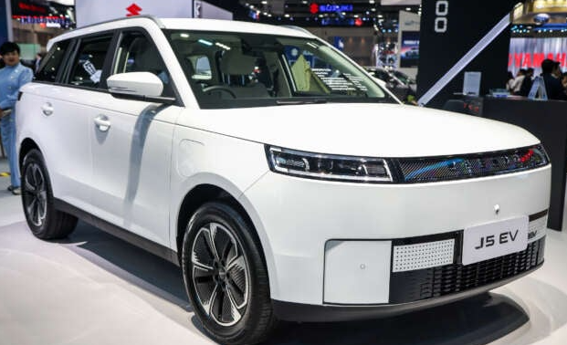 Đối thủ của Honda HR-V ra mắt, thiết kế ‘mượt’ như Range Rover, giá mềm chỉ từ 444 triệu đồng 