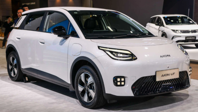 Mẫu hatchback ‘siêu rẻ’ ra mắt, giá chỉ 369 triệu đồng, làm khó Hyundai i10, đẹp như Suzuki Swift