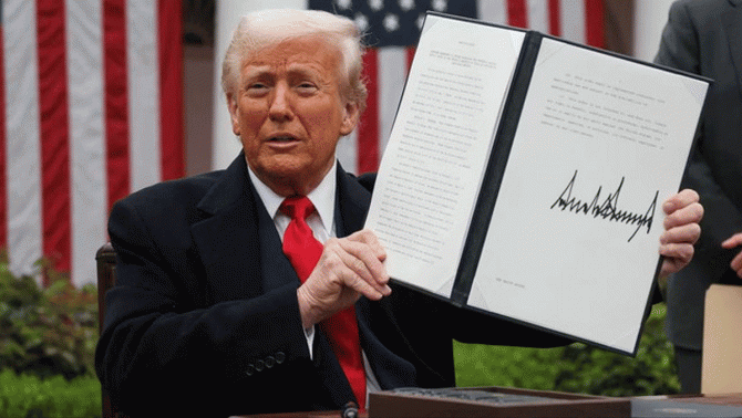 Trung Quốc chính thức lên tiếng sau khi bị Mỹ áp thuế 54%, có tuyên bố gây sốc về ông Trump