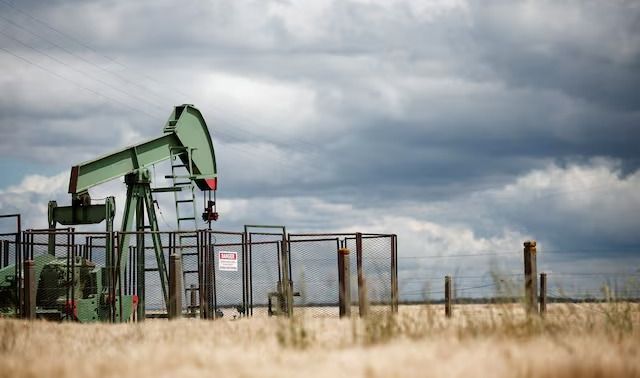 Giá xăng dầu giảm, đang trên đà có tuần tồi tệ nhất trong nhiều tháng do đòn đánh thuế của ông Trump