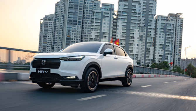 ‘Siêu phẩm’ Honda HR-V chính thức trình làng Việt Nam, giá từ 699 triệu, ‘so găng’ Yaris Cross