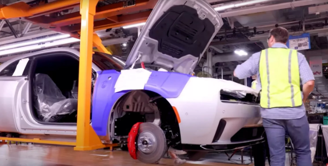 Thuế quan Trump bắt đầu ‘thổi bay’ các nhà máy sản xuất ô tô, hàng nghìn công nhân mất việc