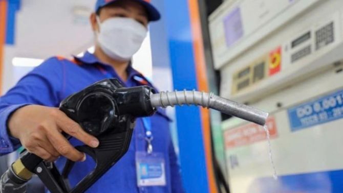 Giá xăng dầu hôm nay 10/4: Thị trường thế giới 'hồi sinh', trong nước sẽ sụt giảm từ chiều nay