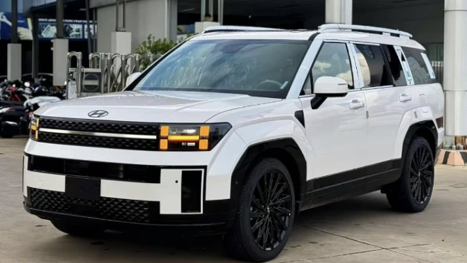 Giá SUV đua nhau ‘lao dốc’: Santa Fe, Honda CR-V, Palisade...rủ nhau giảm giá cả trăm triệu đồng