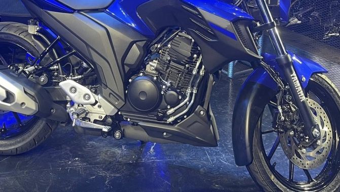 Yamaha chính thức ra mắt ‘vua côn tay’ mới xịn hơn Exciter, trang bị lấn át Honda Winner X, giá mềm