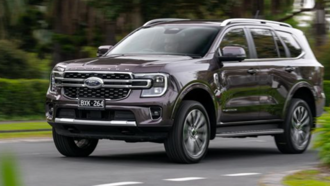 Fortuner hụt hơi,  Isuzu mu-X và Pajero Sport gần như vô hình trước thế độc tôn của Ford Everest