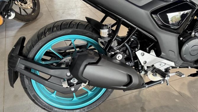 Yamaha chính thức mở bán 'vua côn tay' 150cc mới giá 39 triệu đồng: 'Chơi tất tay' với Honda Winner X