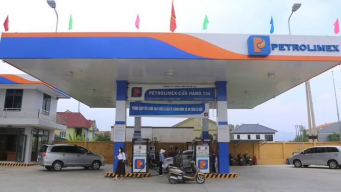 Giá xăng dầu hôm nay 22/4: Sắc xanh bao phủ thị trường, tình hình giá cả ra sao?