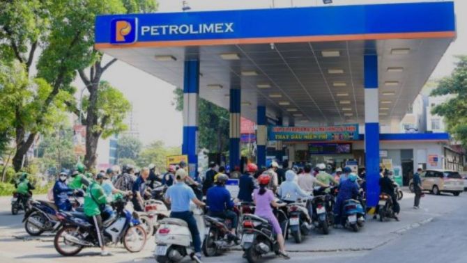 Giá xăng dầu hôm nay 23/4: Trong nước sẽ tăng mạnh từ chiều mai, RON95 có thể lên sát 20.00 đồng/lít