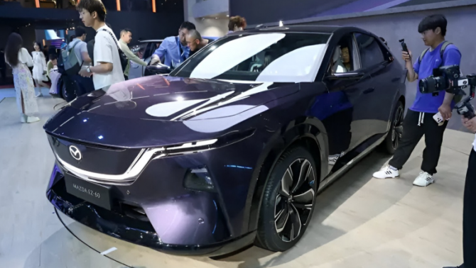 Mazda EZ-60 gây sốc khi đạt hơn 10.000 đơn đặt trước trong 48 giờ, SUV điện Nhật trở lại cuộc chơi