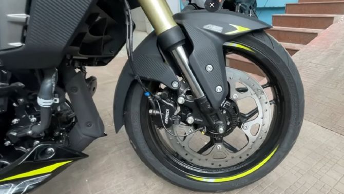 ‘Chiến binh côn tay’ mới giá 52 triệu đồng về đại lý: Dân tình săn đón hơn Honda Winner X và Exciter