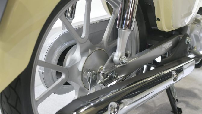 Quên Wave Alpha đi, Honda ra mắt ‘huyền thoại xe số’ 110cc mới xịn hơn cả Future và RSX, giá hấp dẫn