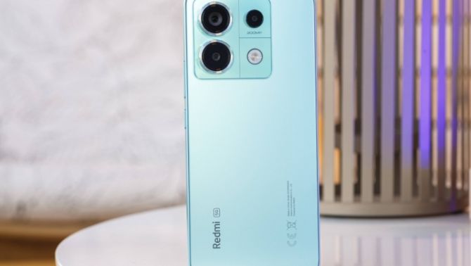 Redmi Note 13 Pro 5G rẻ thủng sàn tháng 5/2025, chèn ép iPhone 16 át vía vua tầm trung Galaxy A56 5G