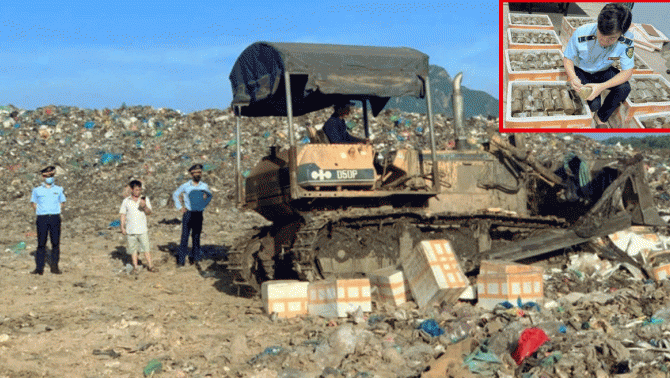 Phú Yên: Lực lượng chức năng dùng máy móc nghiền nát và tiêu hủy 1.000kg chả chay không rõ nguồn gốc