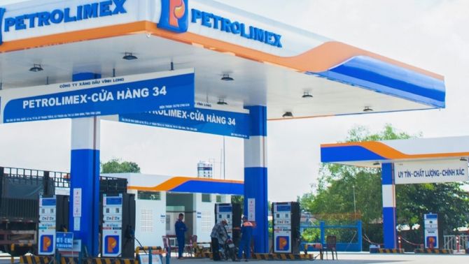 Giá xăng dầu hôm nay 21/5: Giá bán lẻ trong nước giảm từ ngày mai, RON95 tụt sát 19.000 đồng/lít