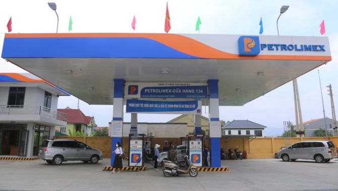 Giá xăng dầu sáng hôm nay 23/5: Giá dầu tiếp tục giảm trước những lo ngại về thị trường 'bủa vây'