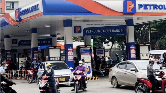 Giá xăng dầu chiều hôm nay 30/5: Tiếp tục tăng trong phiên chiều, giá cả leo từng giờ từng phút 