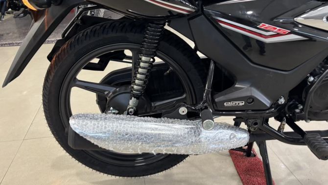 Honda chính thức mở bán ‘huyền thoại côn tay’ 125cc mới giá 23 triệu đồng: Đại chiến Yamaha Exciter