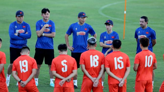 Siêu máy tính dự đoán kết quả bất ngờ ở trận đấu giữa ĐT Việt Nam và Malaysia