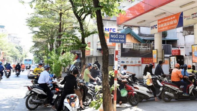 Giá xăng dầu hôm nay 12/6: Trong nước bắt đầu tăng 'ác' từ chiều, thấp nhất chỉ hơn 16.000 đồng/lít