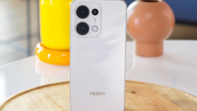 OPPO Reno13 5G giá 15 triệu, camera xịn sò như Galaxy S25, AI xịn ngang ngửa iPhone 16