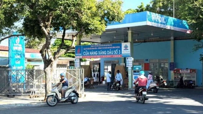 Giá xăng dầu hôm nay 18/6: Tăng dữ dội, trong nước vọt lên hơn 21.000 đồng/lít từ chiều mai?