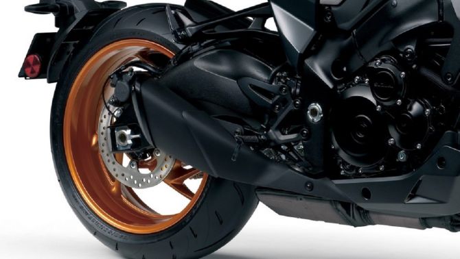 Suzuki ra mắt ‘huyền thoại côn tay’ mới chất hơn cả Honda Winner X: Đẳng cấp vượt thời gian, giá mềm