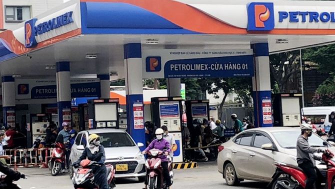 Giá xăng dầu hôm nay 20/6: Bất ngờ tụt mạnh gần 2%, cảnh báo nóng nguy cơ thị trường bị gián đoạn