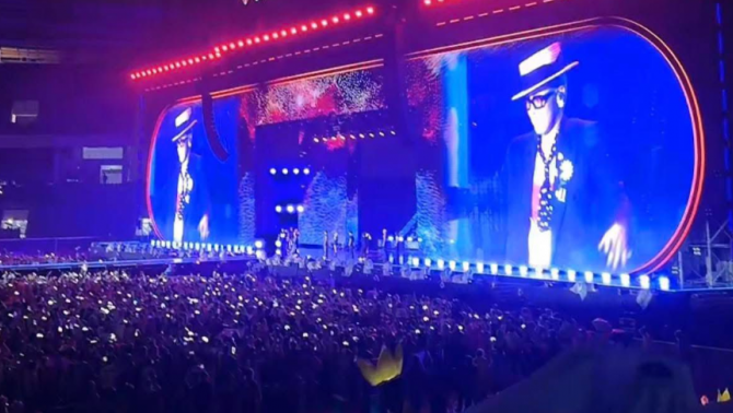 G-Dragon 'cháy' hết mình dưới mưa tại Mỹ Đình: Đêm nhạc đi vào lịch sử với hàng chục nghìn fan Việt