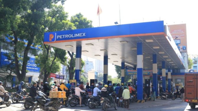 Giá xăng dầu hôm nay 23/6: Diễn biến phức tạp ngày đầu tuần, cảnh báo 'cú sốc lớn' về giá cả