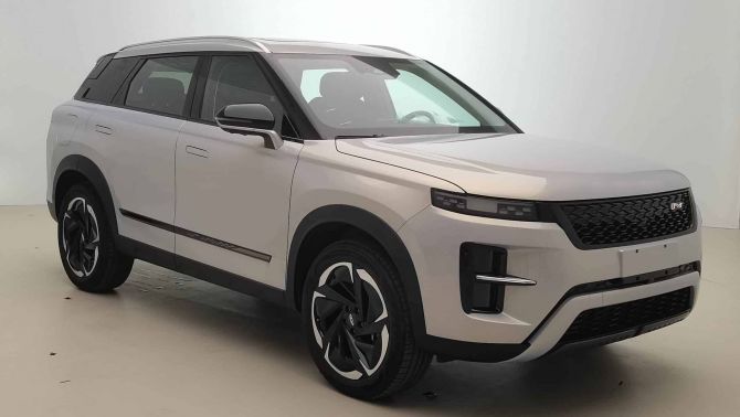 Mẫu SUV cỡ B đẹp như Land Rover chính thức ra mắt giá 280 triệu đồng: Rẻ hơn Kia Morning, Grand i10
