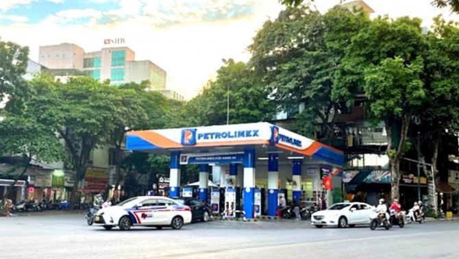 Giá xăng dầu hôm nay 25/6: Tăng vượt bật, trong nước lên sát 22.000 đồng/lít từ chiều mai?