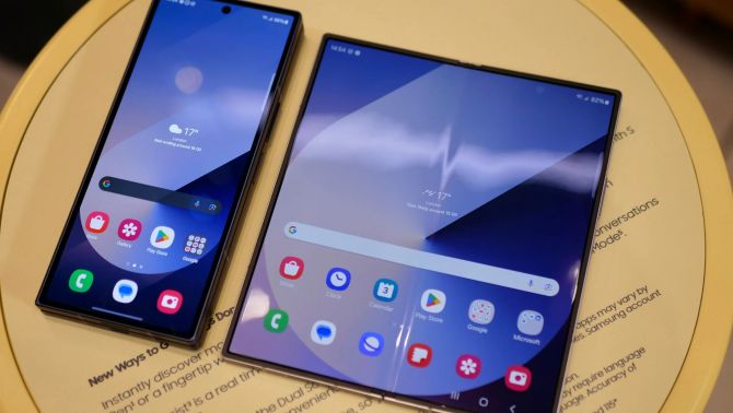 Điện thoại gập cũ đã qua sử dụng: Nên mua ngay vì giá hời hay tránh xa!